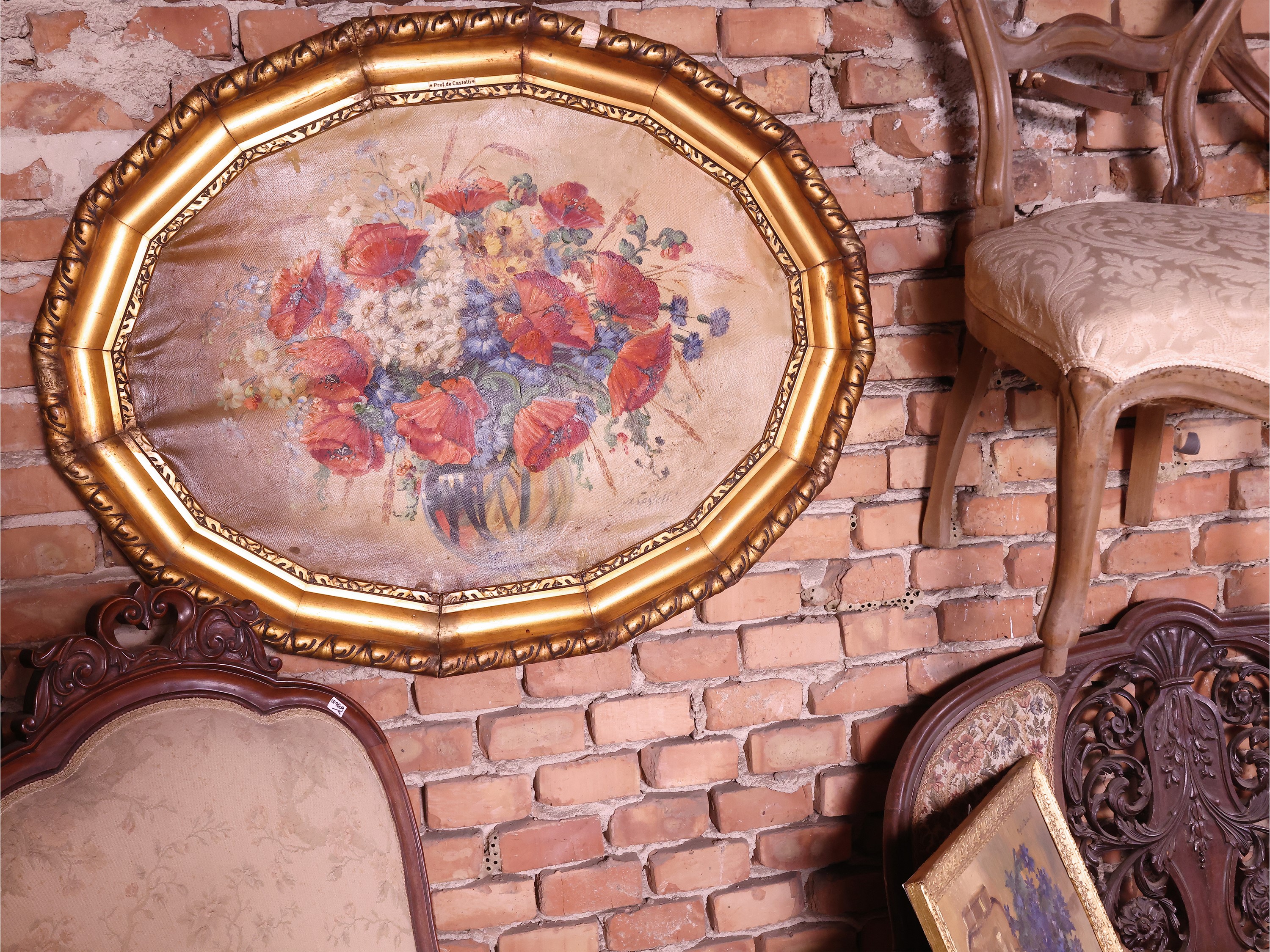 Arredi d’epoca e dipinti floreali, miscellanea