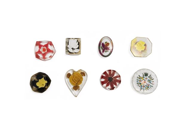 Otto fiori in lucite  (Anni Quaranta)  - Asta Vintagemania - Maison Bibelot - Casa d'Aste Firenze - Milano