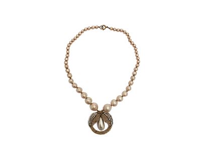 Miriam Haskell, Collana in perle barocche degradé con pendente