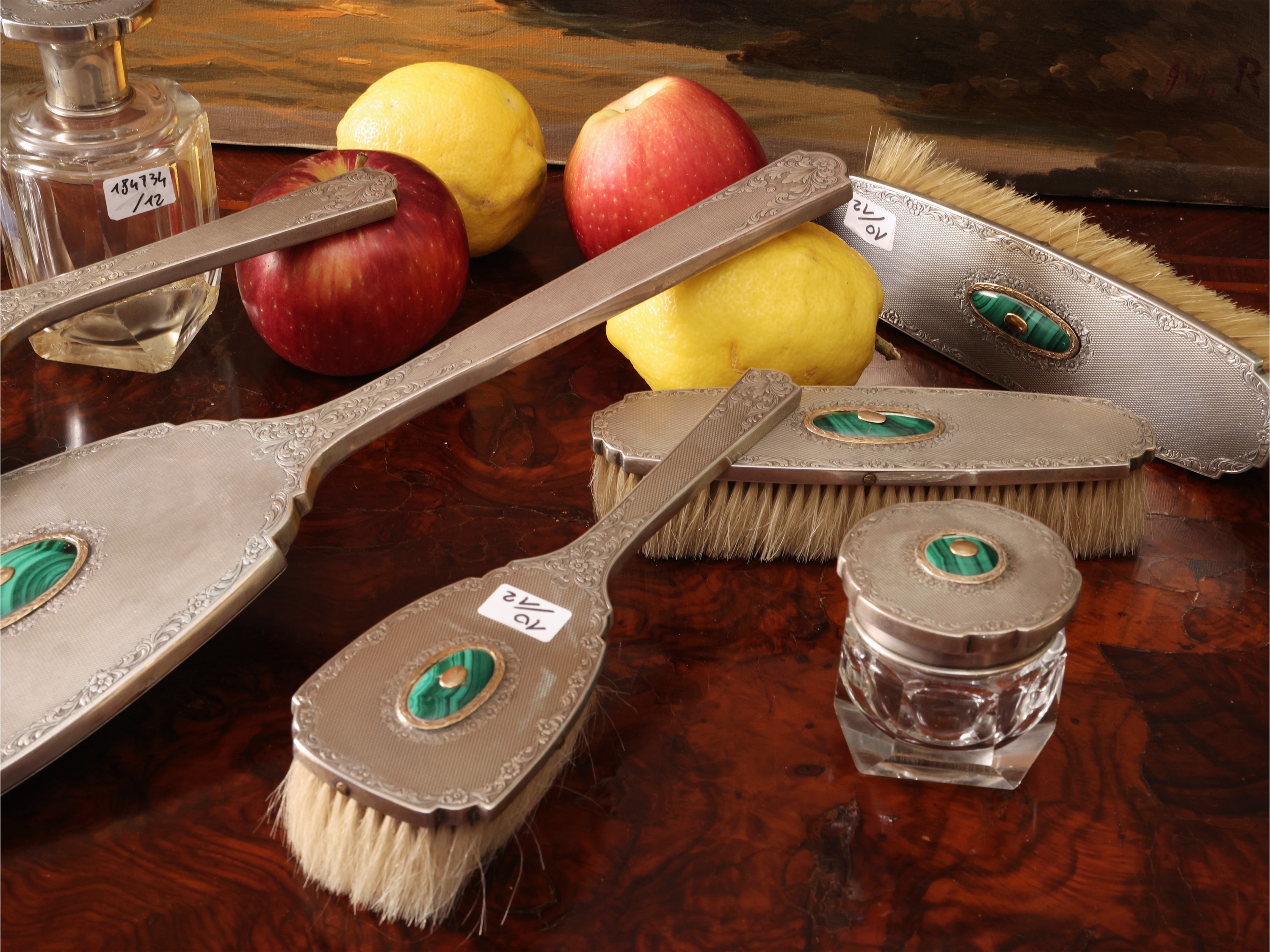 Servizio da toilette, vetro e argento con cabochon in malachite