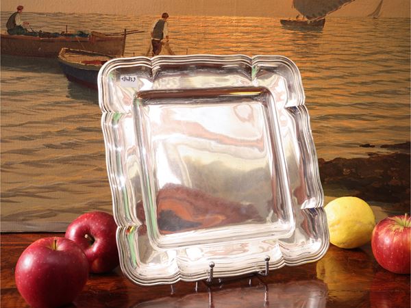 Silver centerpiece tray