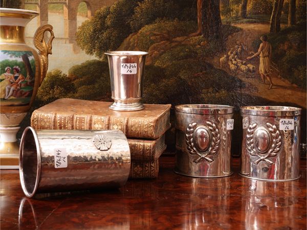 Quattro bicchieri a tumbler in argento