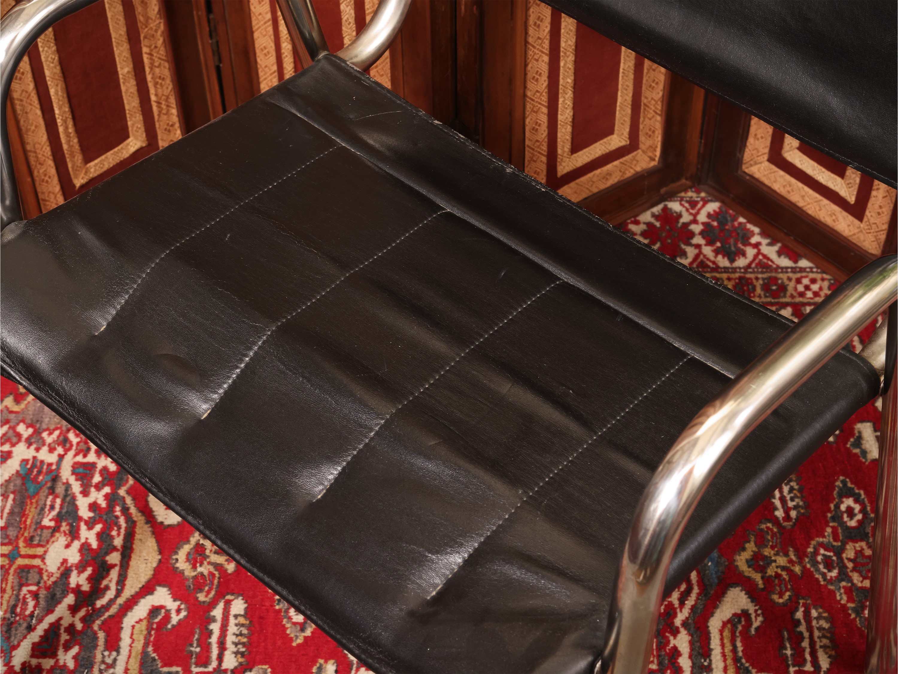 Joe Colombo, Tavolo da gioco per Zanotta (doppio piano in melanina bianca)