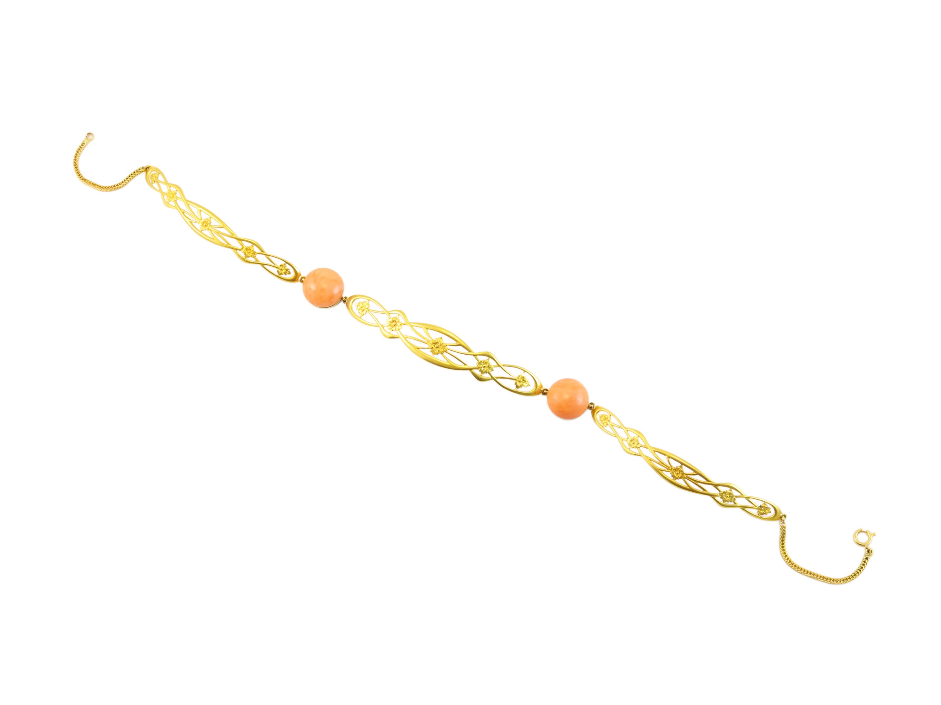 Collana girocollo in oro giallo e corallo