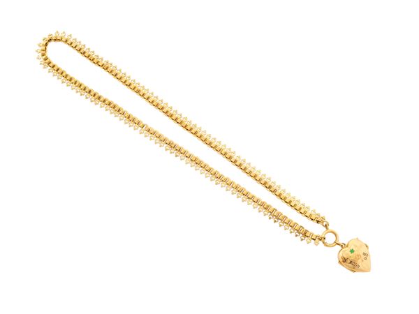 Collana in oro 9Kt con pendente