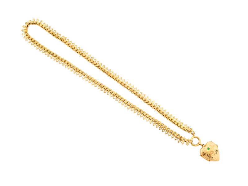 Collana in oro 9Kt con pendente