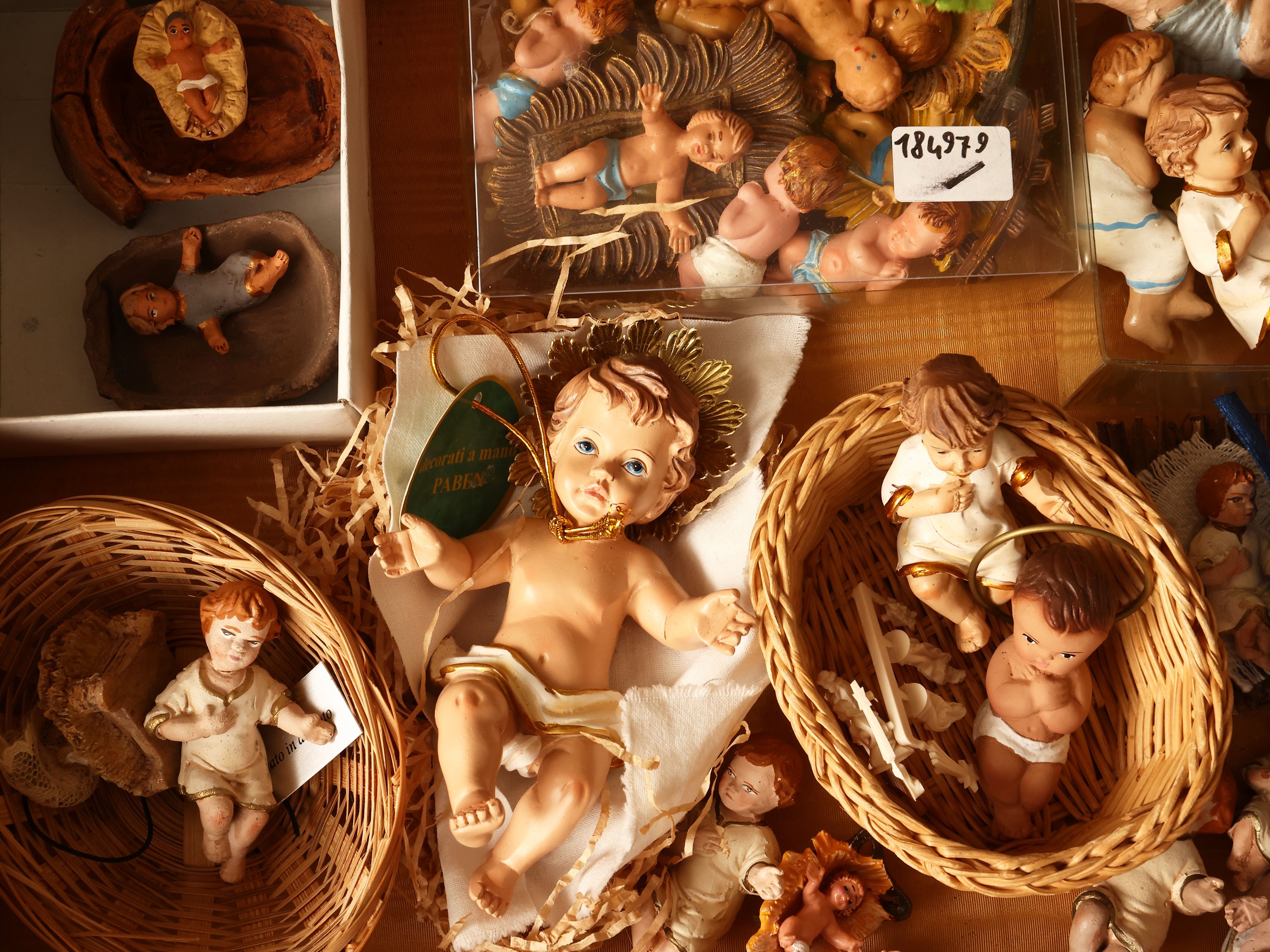Collezione di Gesù Bambini, varie dimensioni e materiali