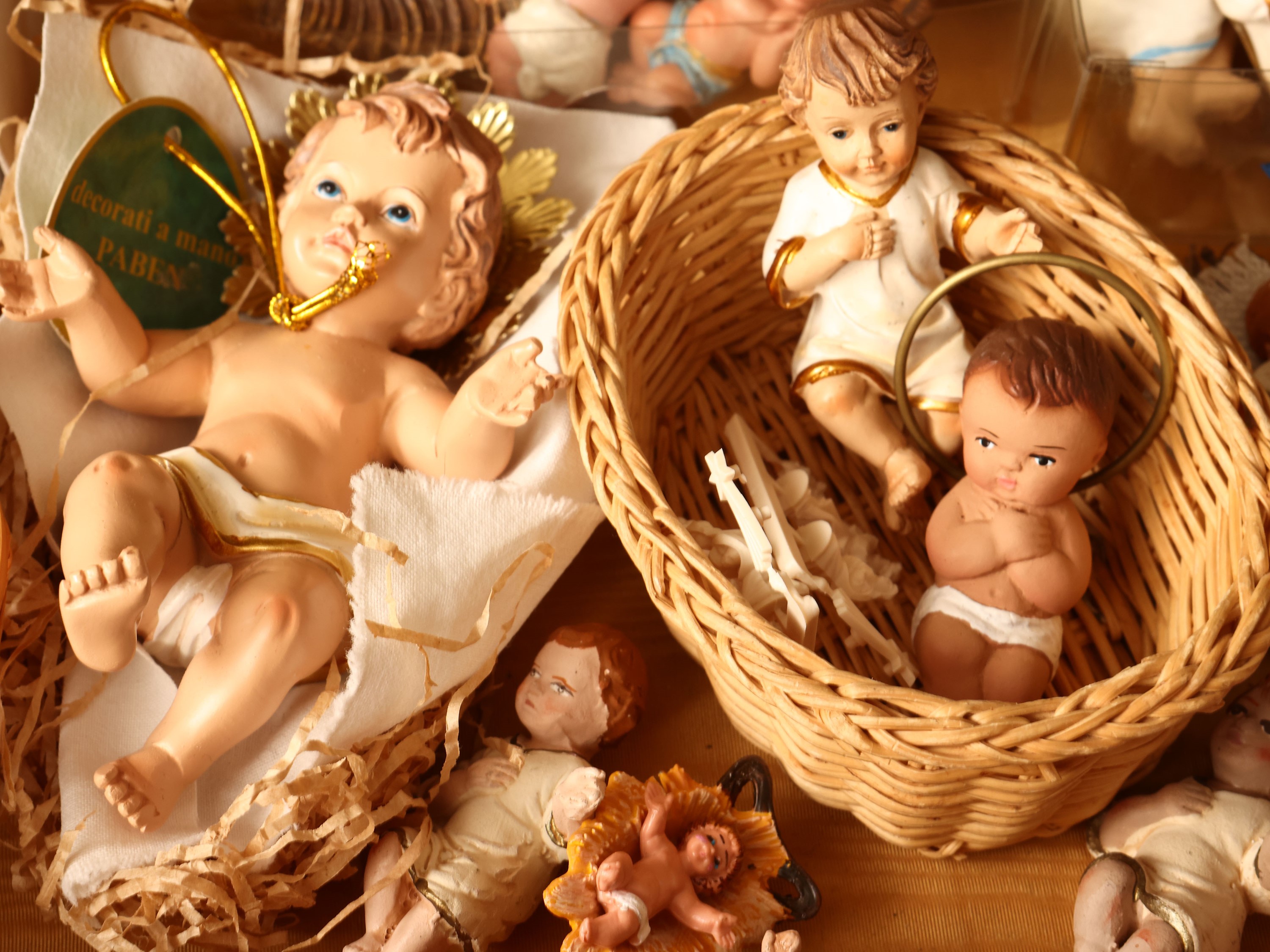 Collezione di Gesù Bambini, varie dimensioni e materiali