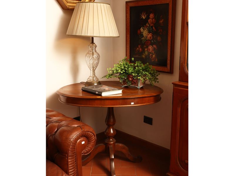 Tavolino da appoggio in ciliegio