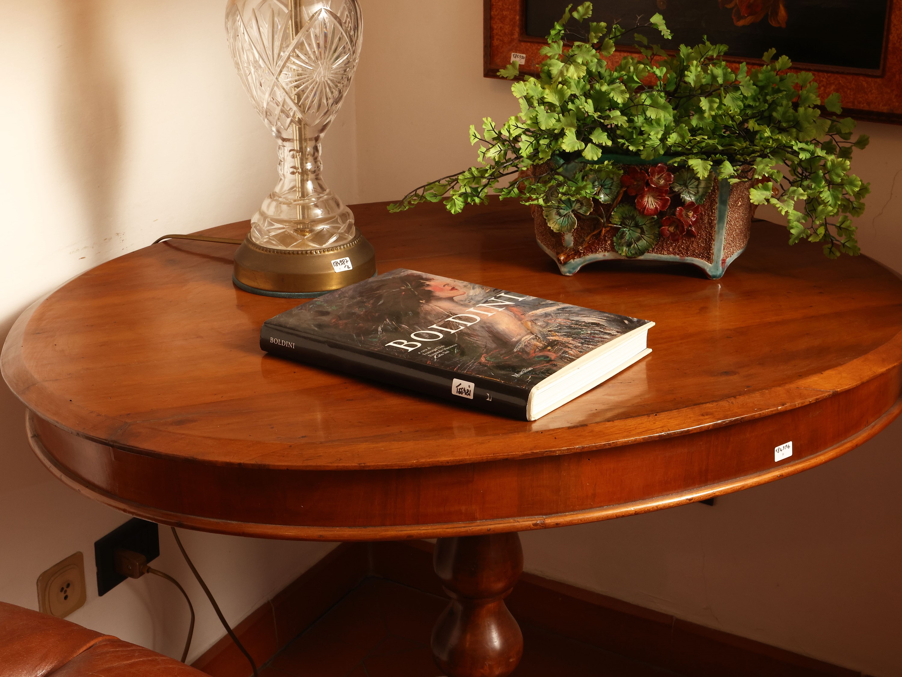 Tavolino da appoggio in ciliegio