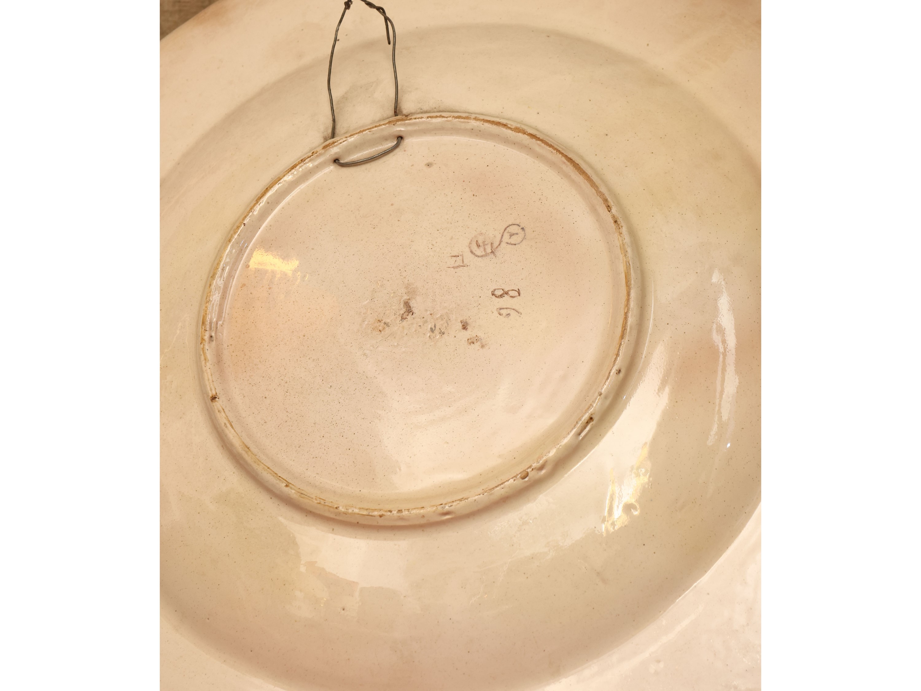 Piatto in ceramica con Allegoria della Notte, Sesto Fiorentino, inizio del XX secolo