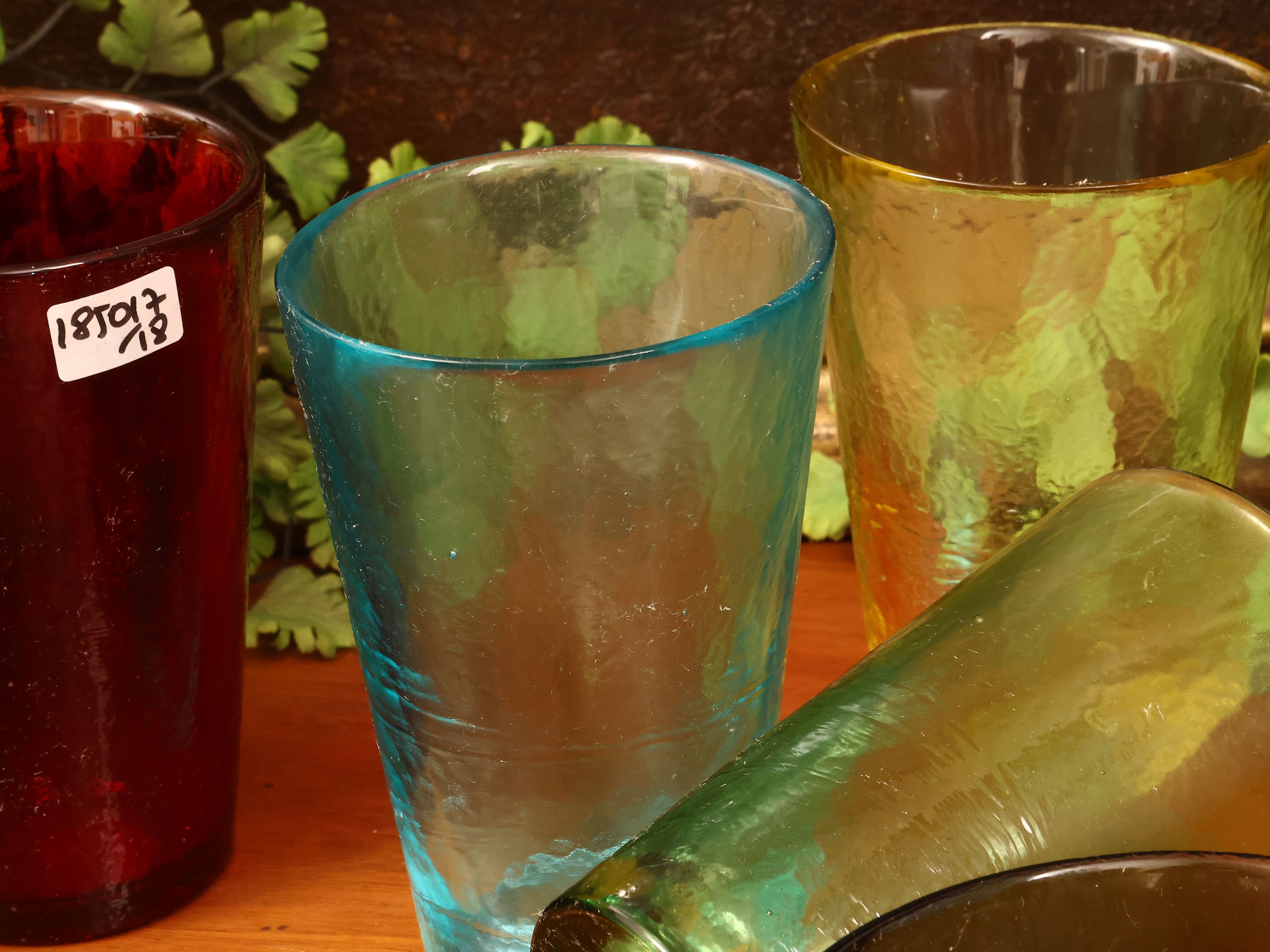 Set da aperitivo in vetro arlecchino, composto da 12 tumbler e 6 ciotole