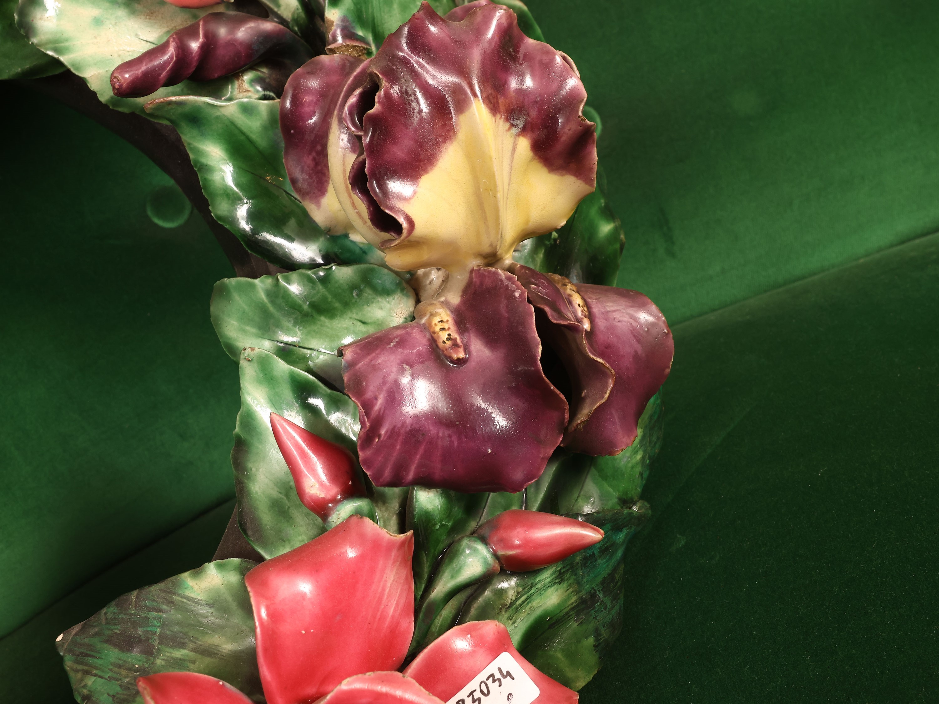 Grande ghirlanda decorativa in ceramica policroma