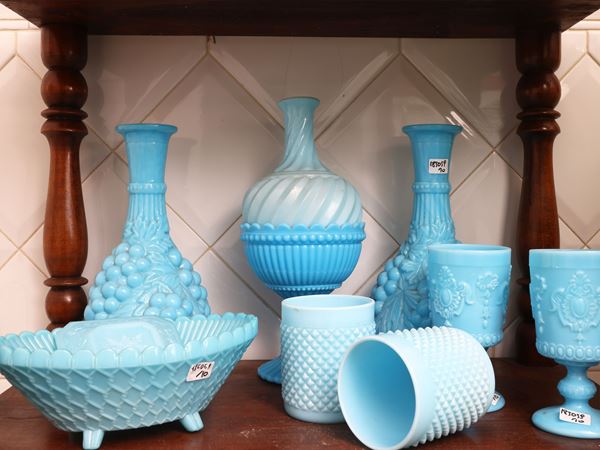 Collezione di opaline di colore turchese