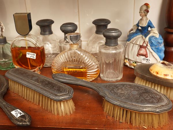 Assortment of vintage toilet accessories