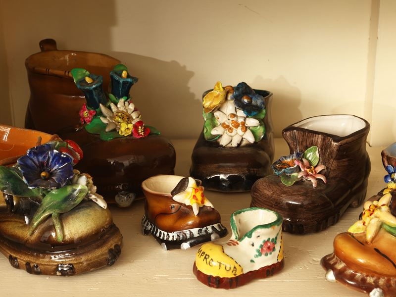 Collezione di scarpette in miniatura, varianti (h da cm 4 a cm 11)