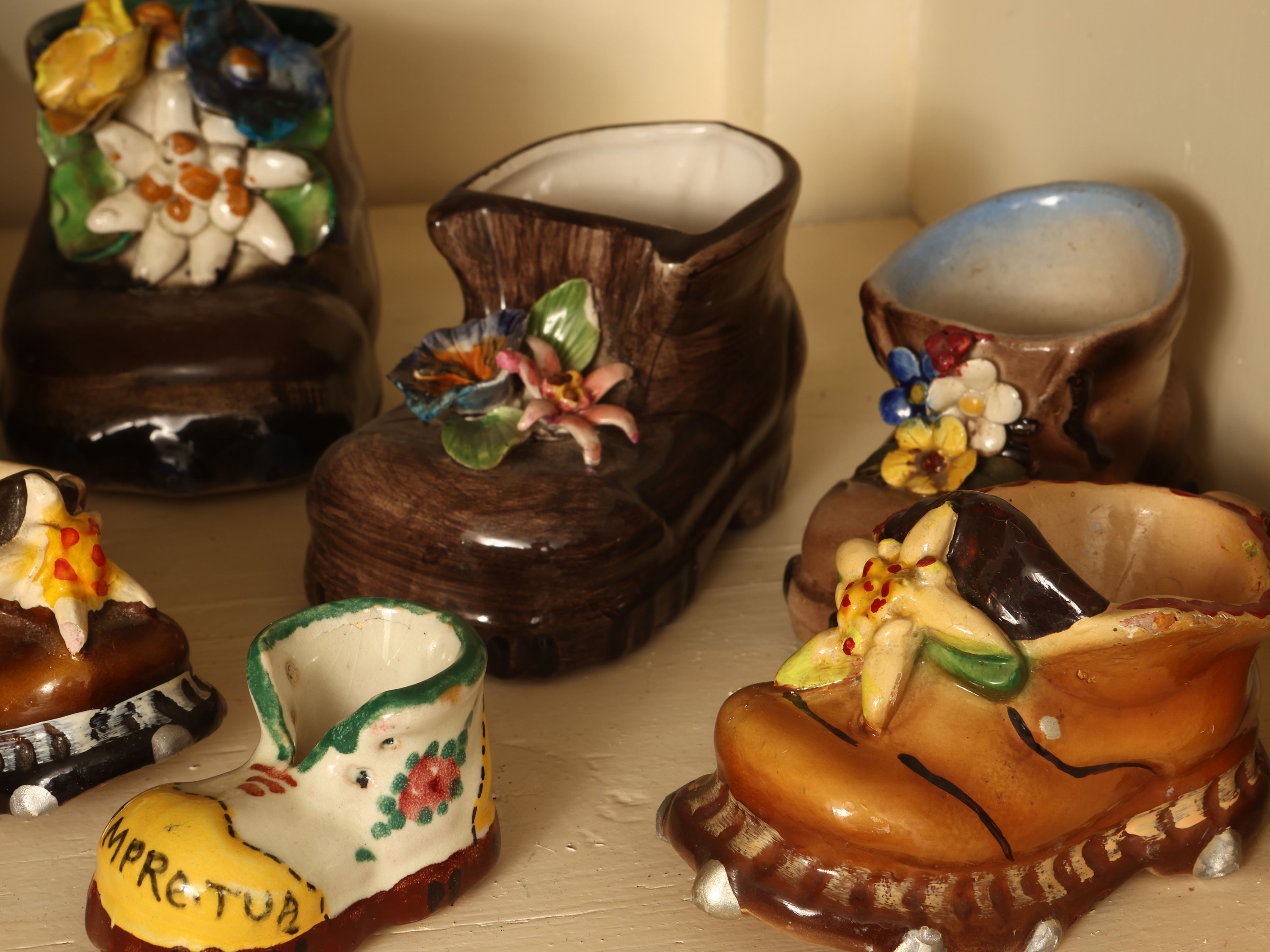 Collezione di scarpette in miniatura, varianti (h da cm 4 a cm 11)