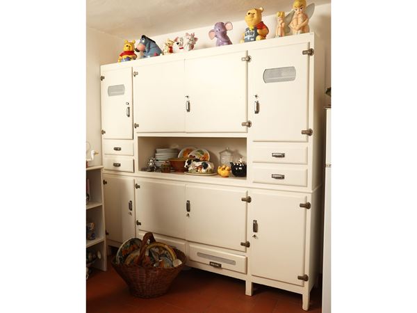 Credenza mettitutto in legno laccato bianco
