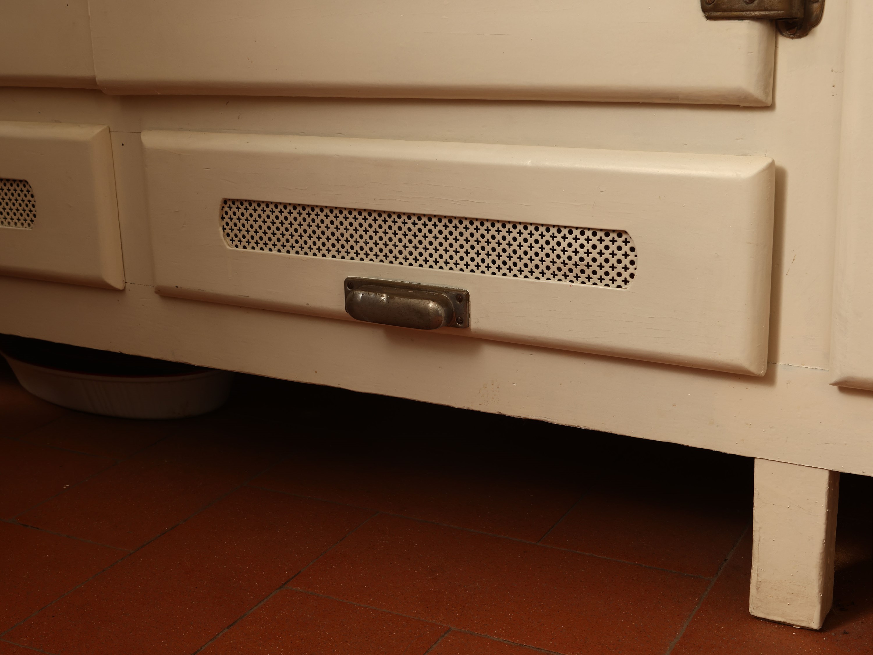 Credenza Mettitutto in Legno Laccato Bianco