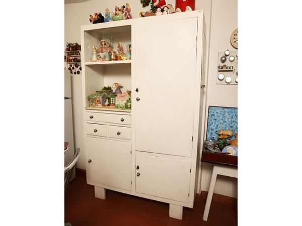 Credenza mettitutto in legno laccato bianco