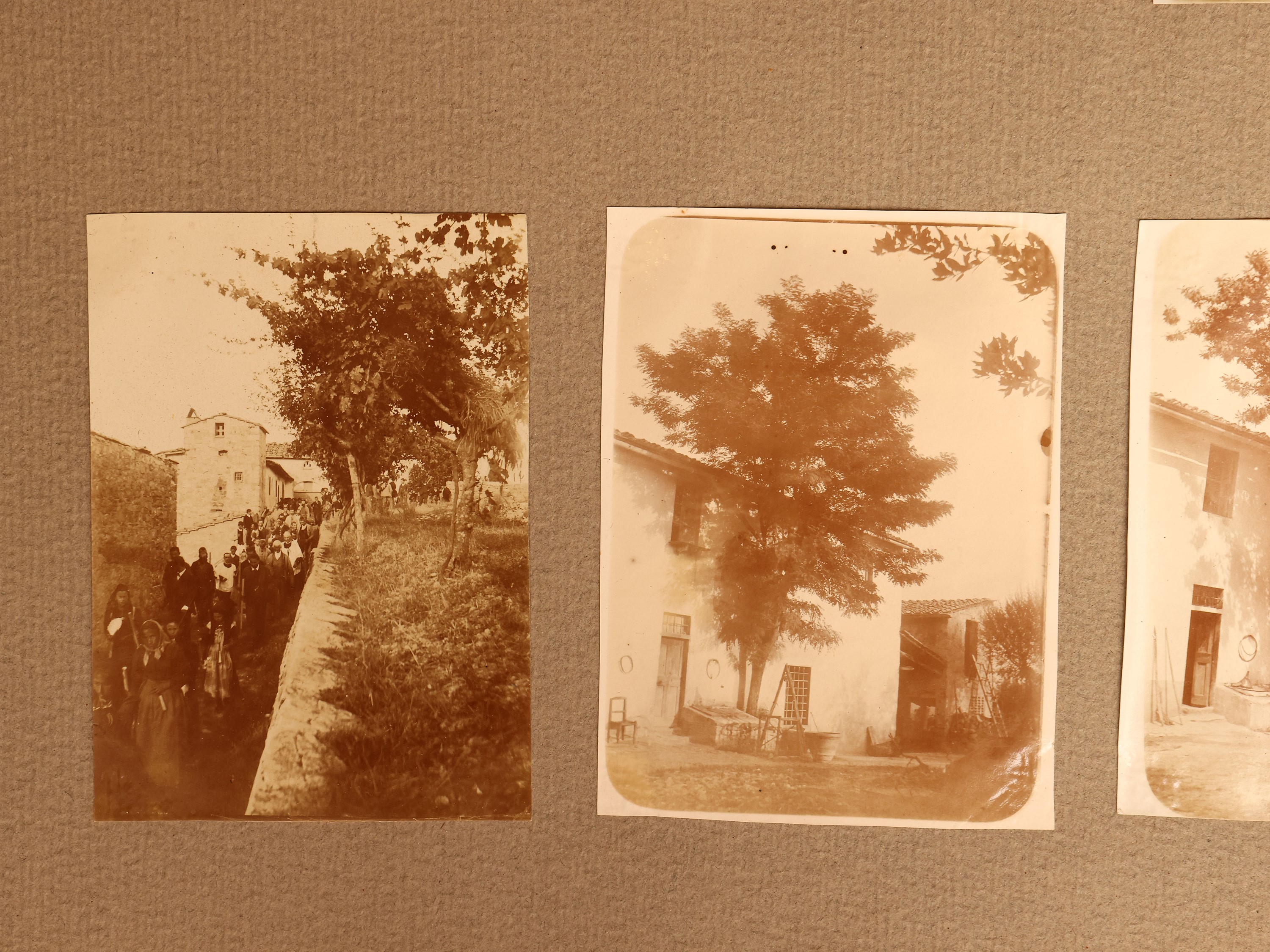 Album Contenente Fotografie Vintage