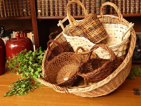Assortimento di cestini in vimini