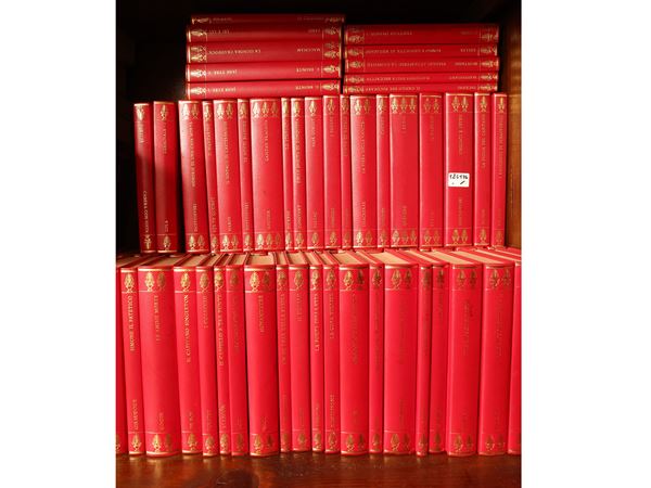 Piccola biblioteca letteraria  - Asta Stravaganze fiorentine: tra fiaba e collezionismo - Maison Bibelot - Casa d'Aste Firenze - Milano