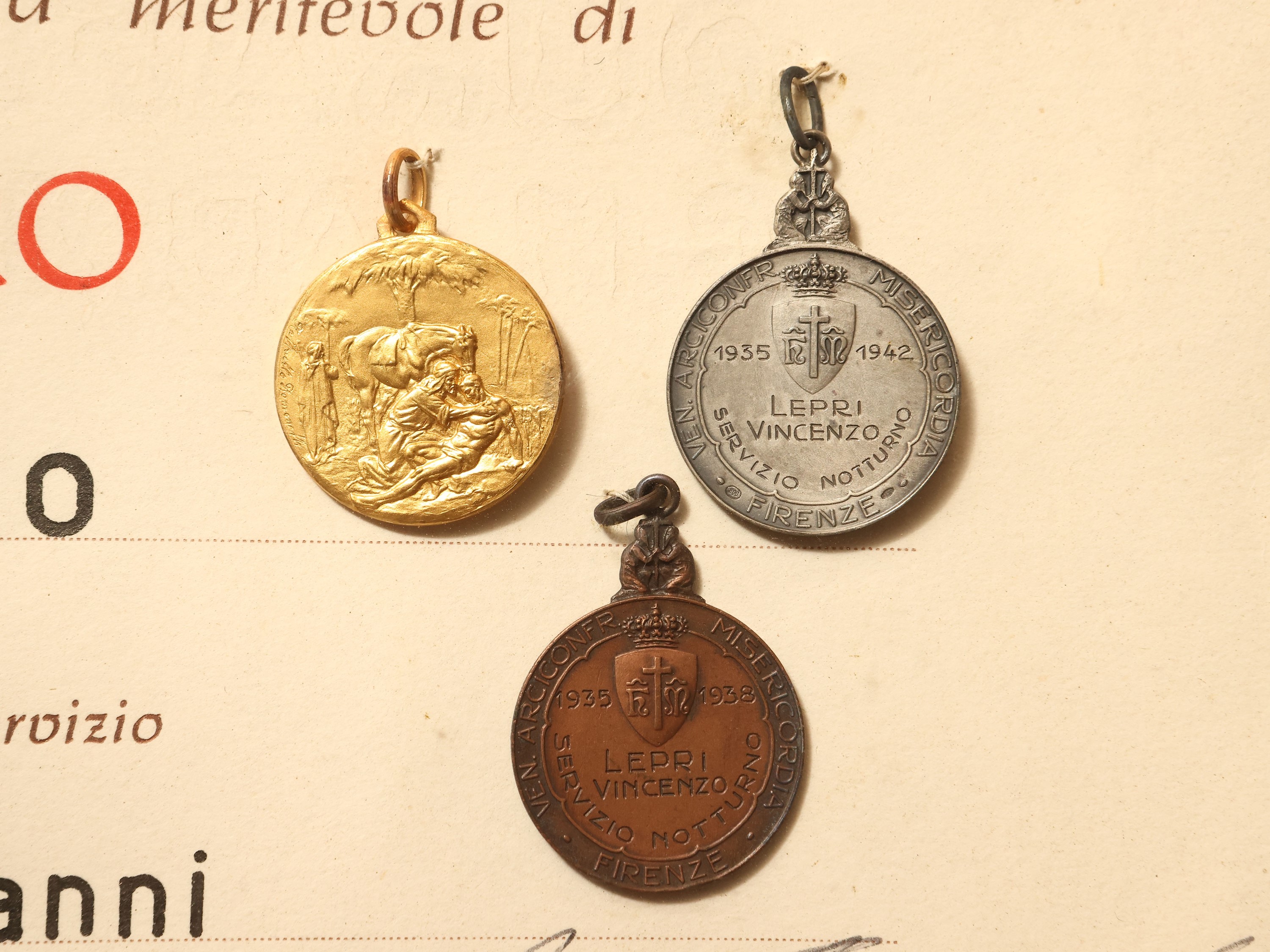 Encomio V. A. Misericordia di Firenze con medaglia in oro