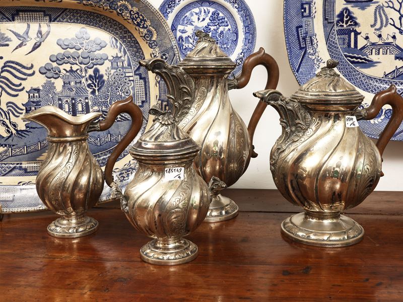 Set da tè e caffè in argento