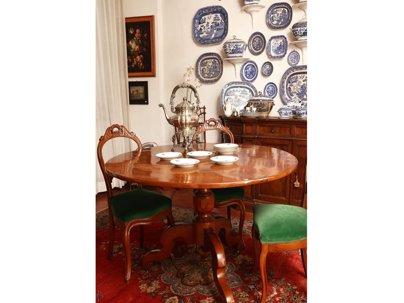 Tavolo da pranzo in noce