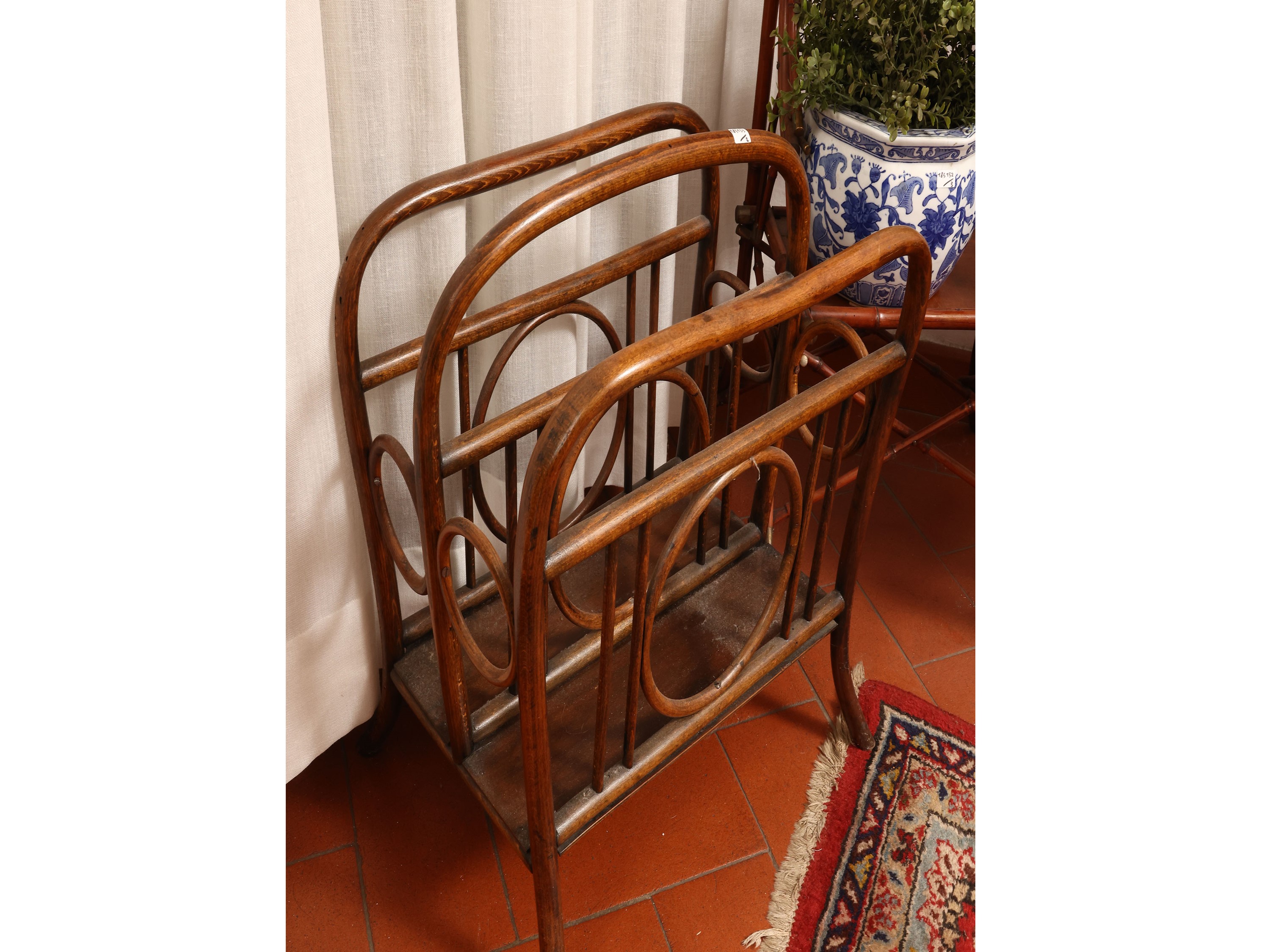 Due complementi di arredo