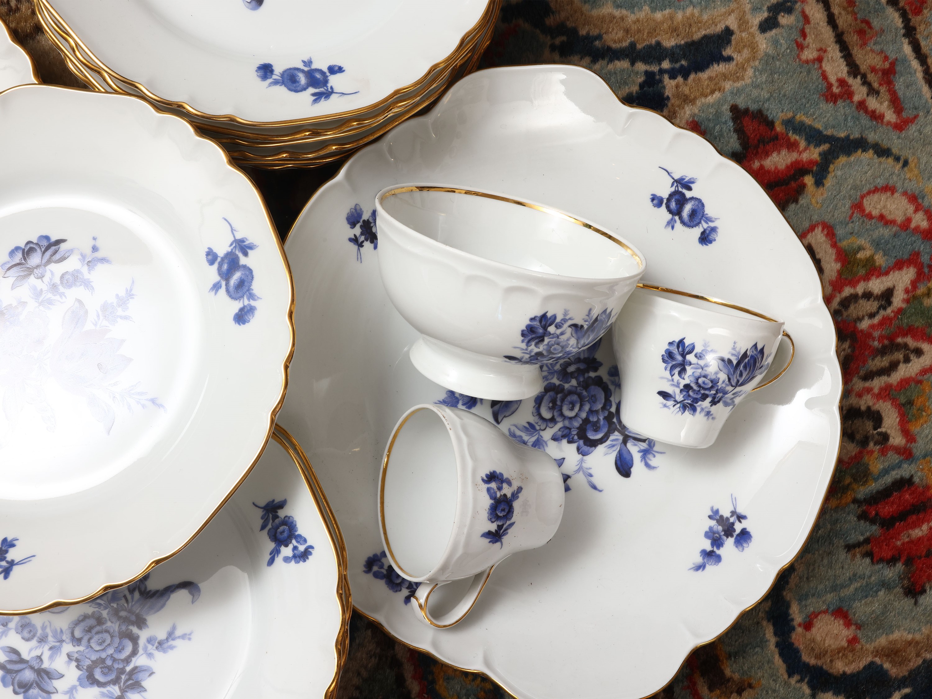 Richard Ginori, Servizio da tè e caffè in porcellana decorato in monocromia blu