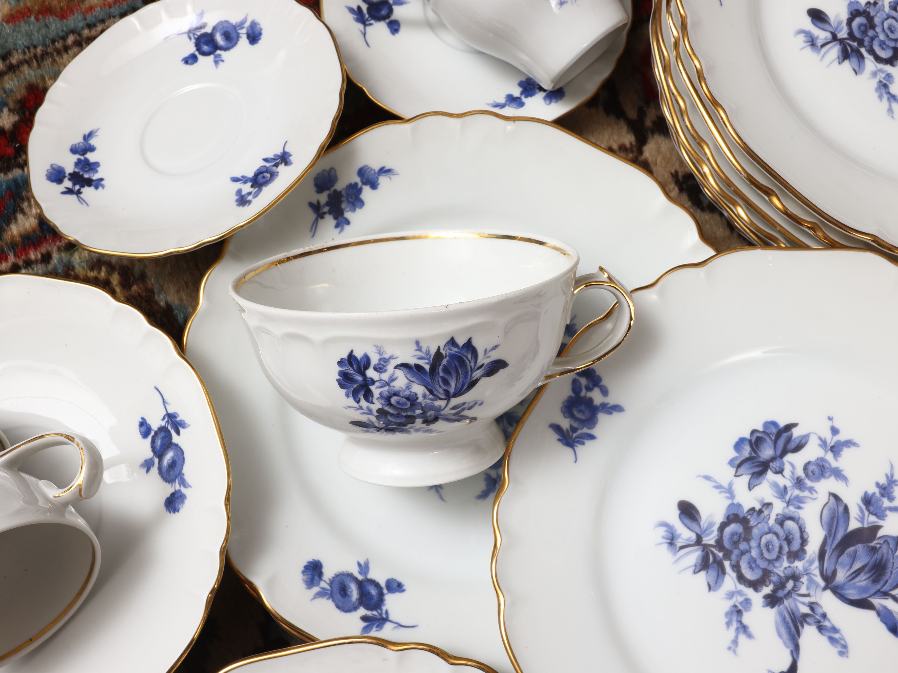 Richard Ginori, Servizio da tè e caffè in porcellana decorato in monocromia blu