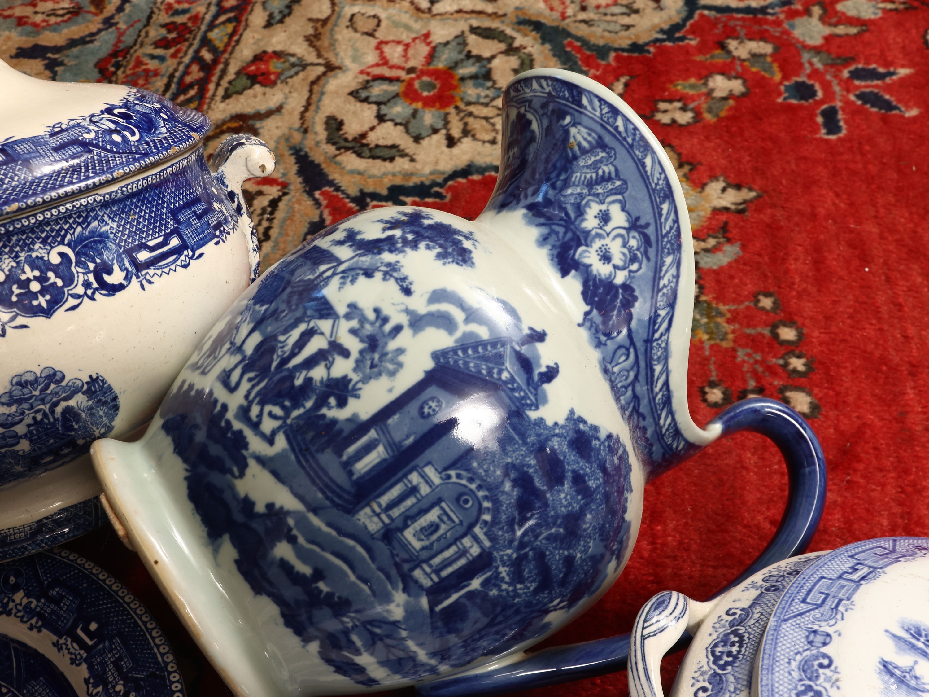 Terraglie inglesi, Lotto di accessori decorati in monocromia blu a chinoiserie