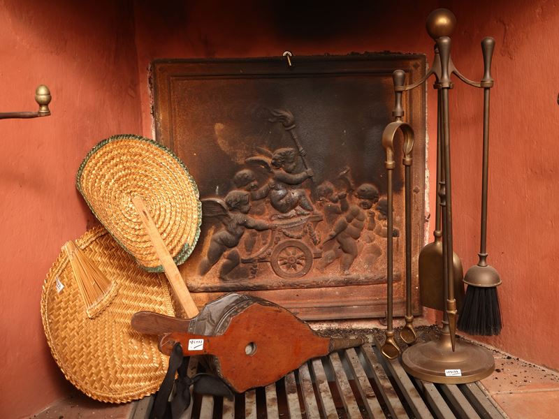 Set di Accessori da Camino in Metallo Dorato e Ghisa