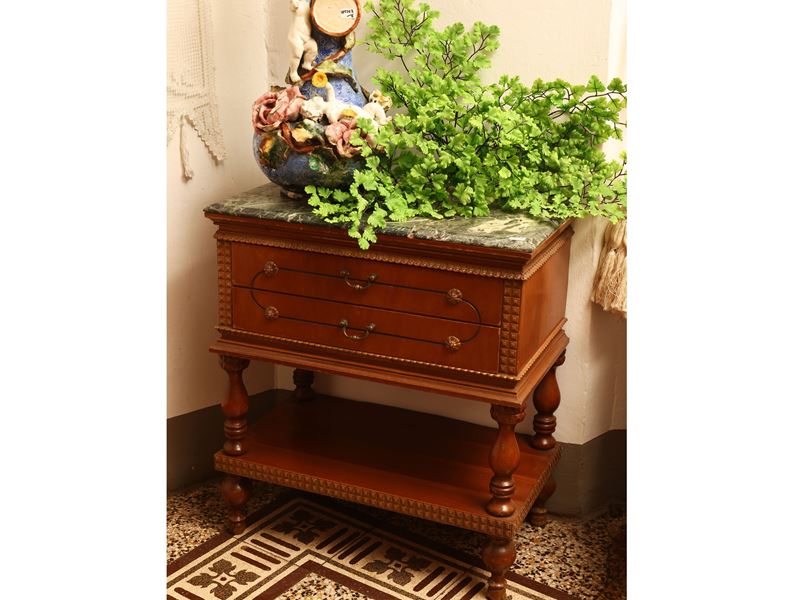 Comodino in satinwood