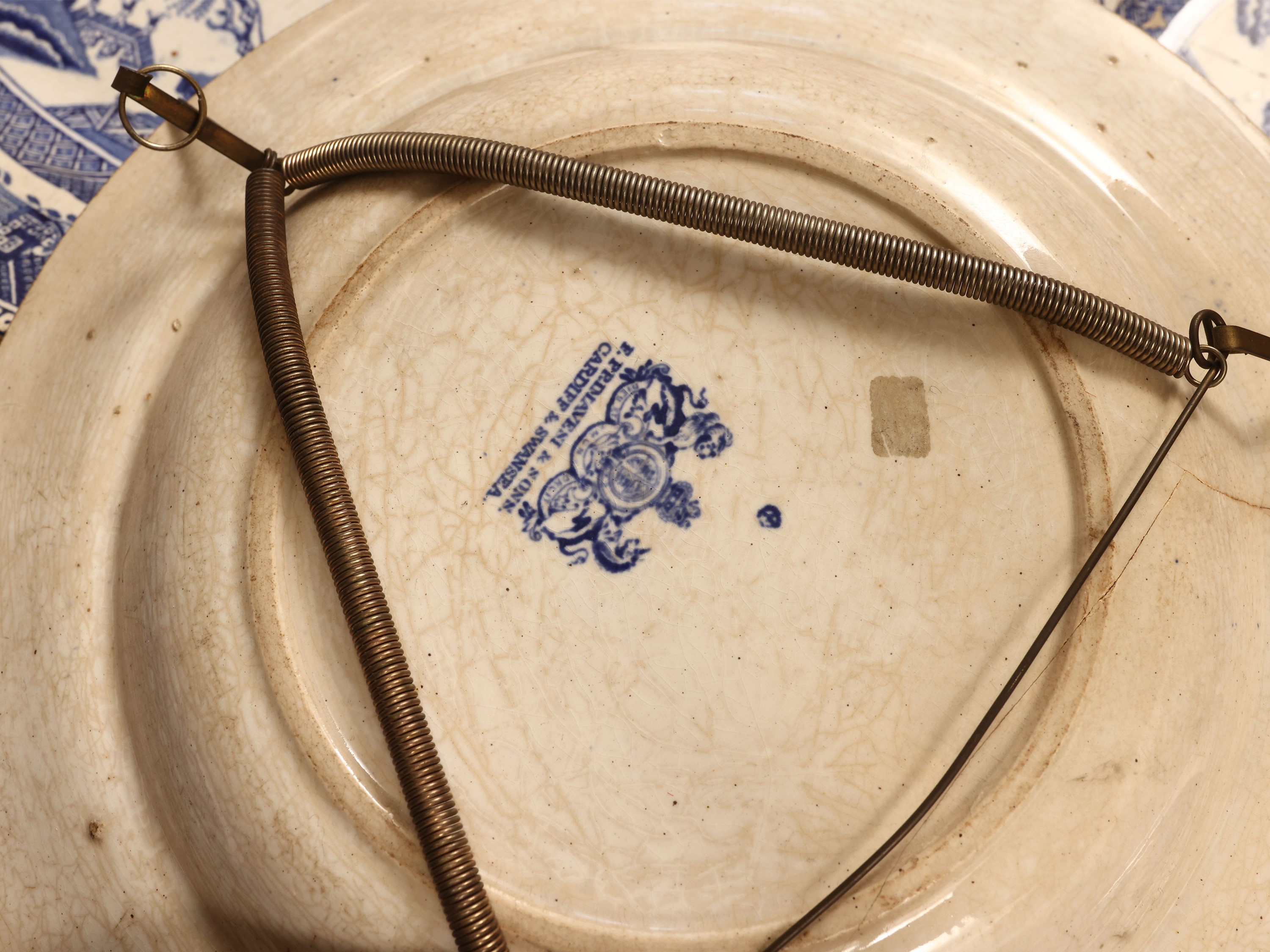 Assortimento di Accessori in Terraglia