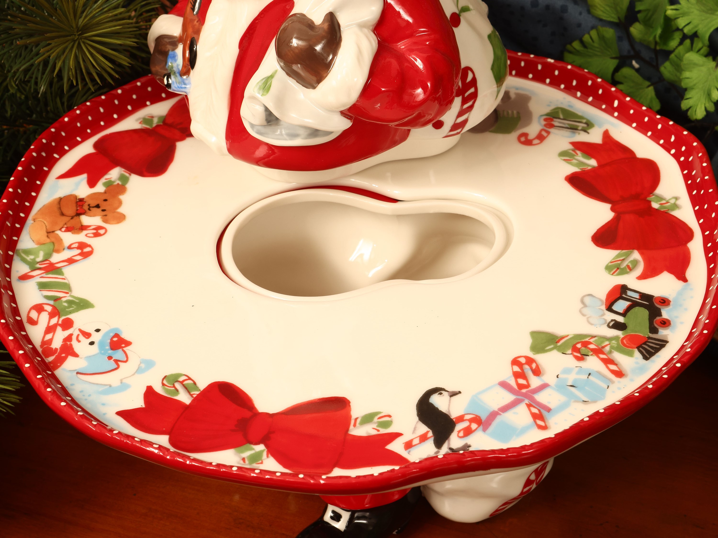 Villeroy & Boch, Figura natalizia in porcellana con vassoio