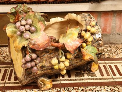 Fioriera Barbotine, ceramica policroma, inizio del XX secolo