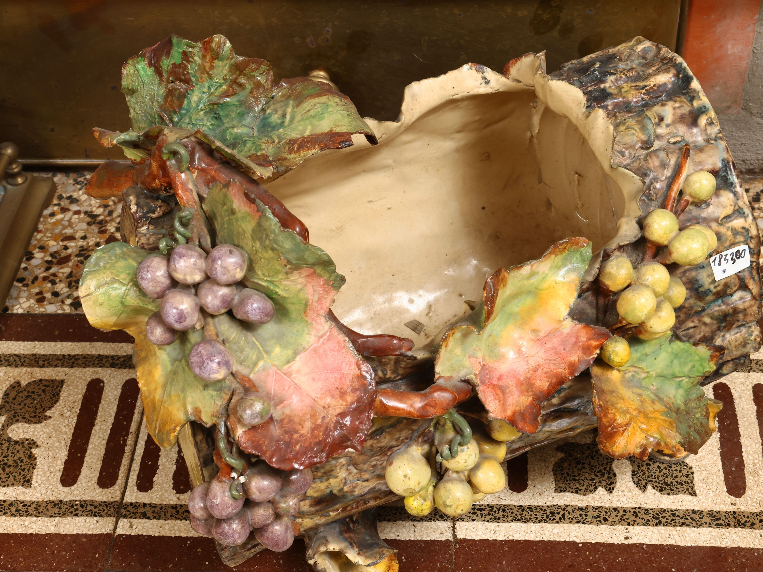 Fioriera Barbotine, ceramica policroma, inizio del XX secolo