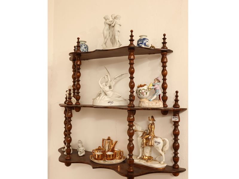 Collezione di piccole figure in porcellana e biscuit