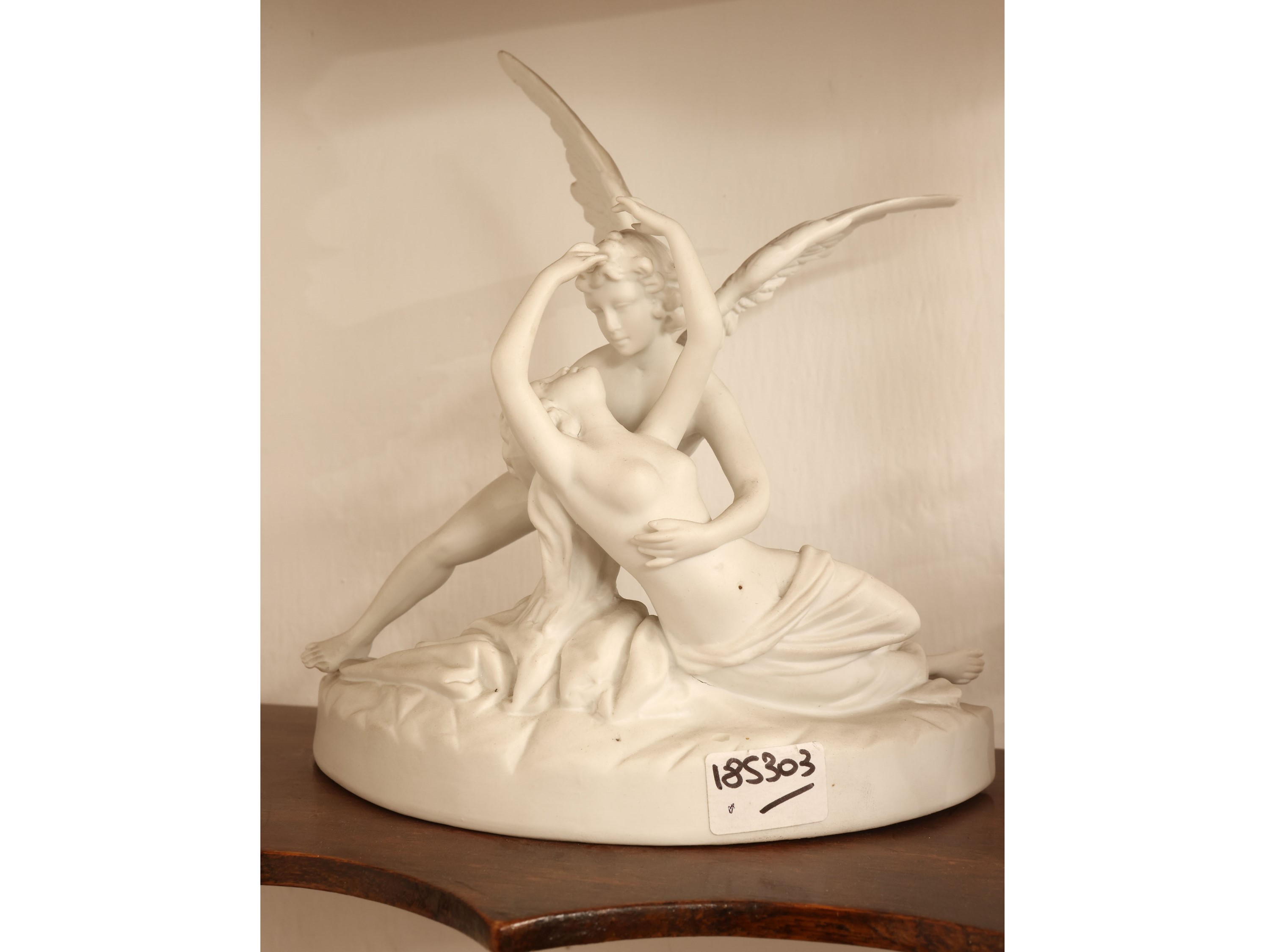 Collezione di piccole figure in porcellana e biscuit