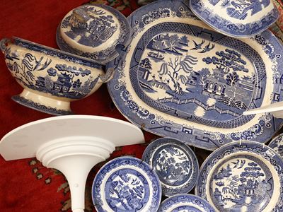Collezione di accessori in terraglia, XIX-XX secolo