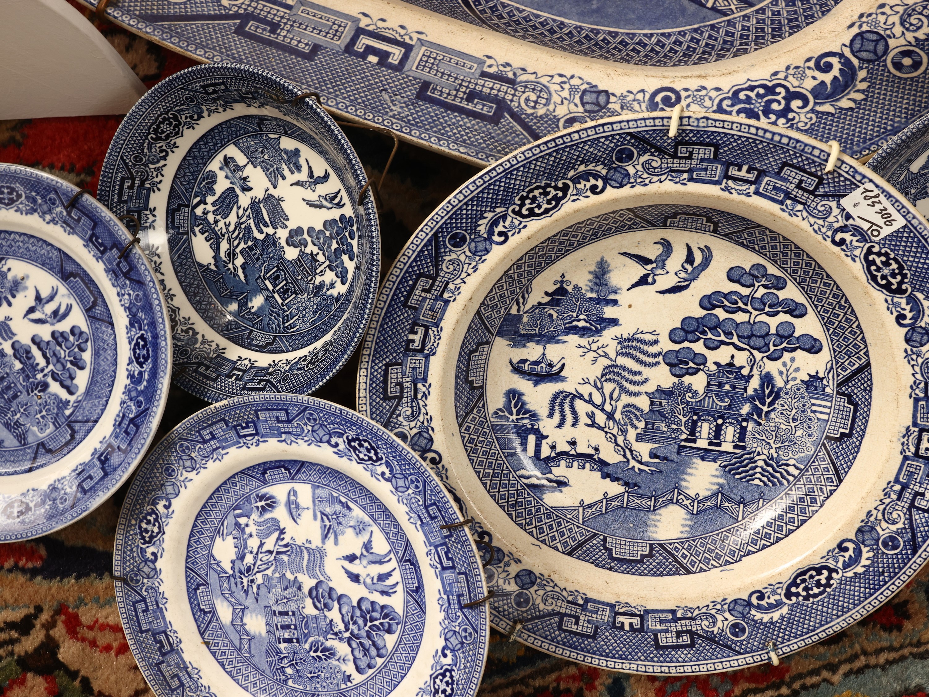Collezione di accessori in terraglia, XIX-XX secolo