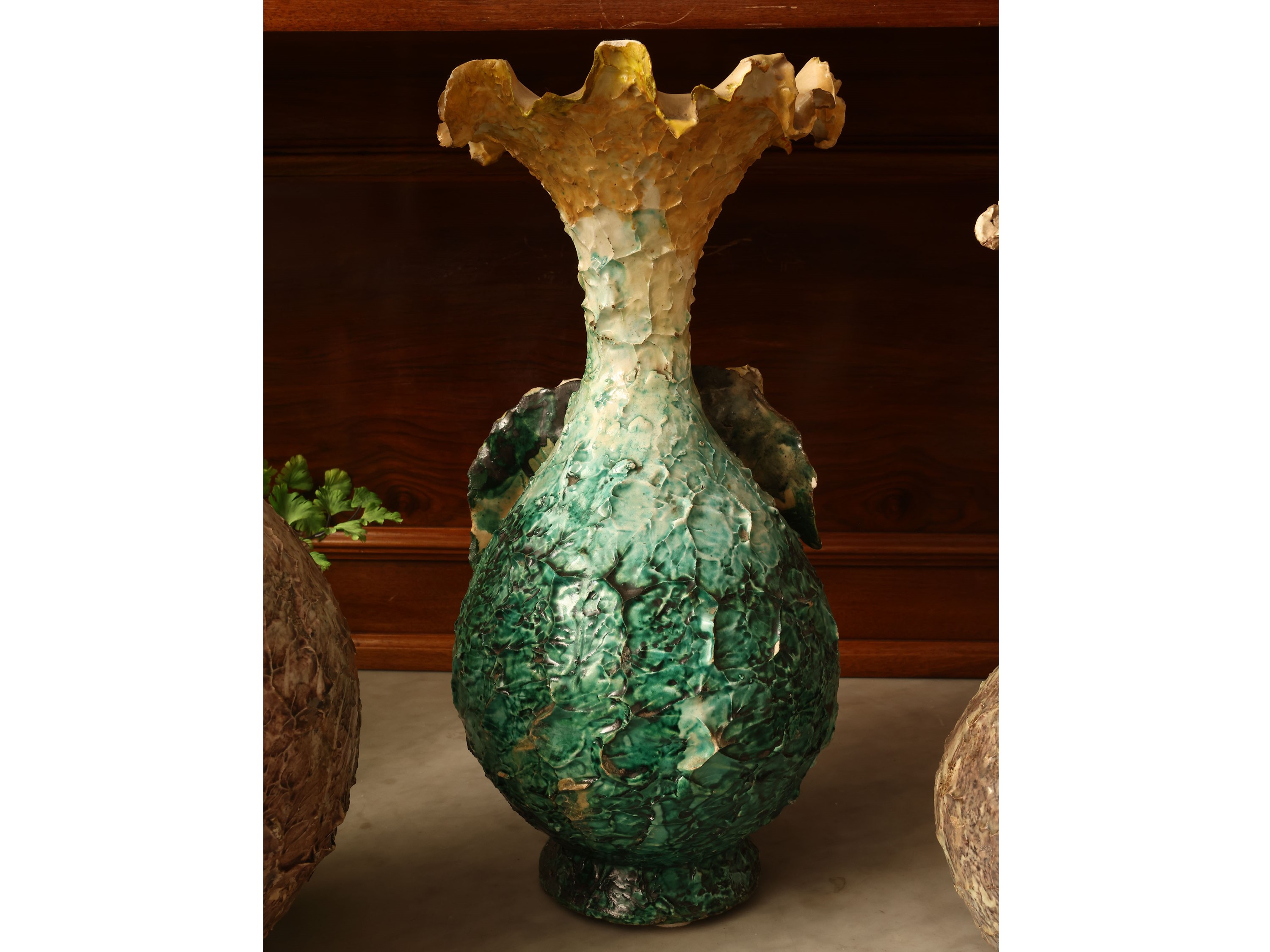Tre Vasi Barbotine in Ceramica Policroma