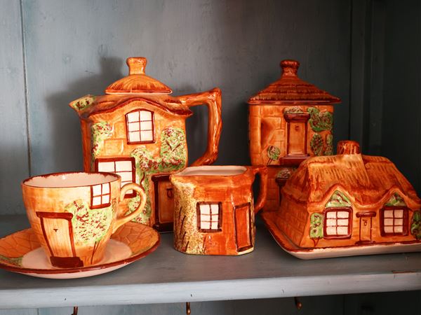 Set da tè in ceramica policroma