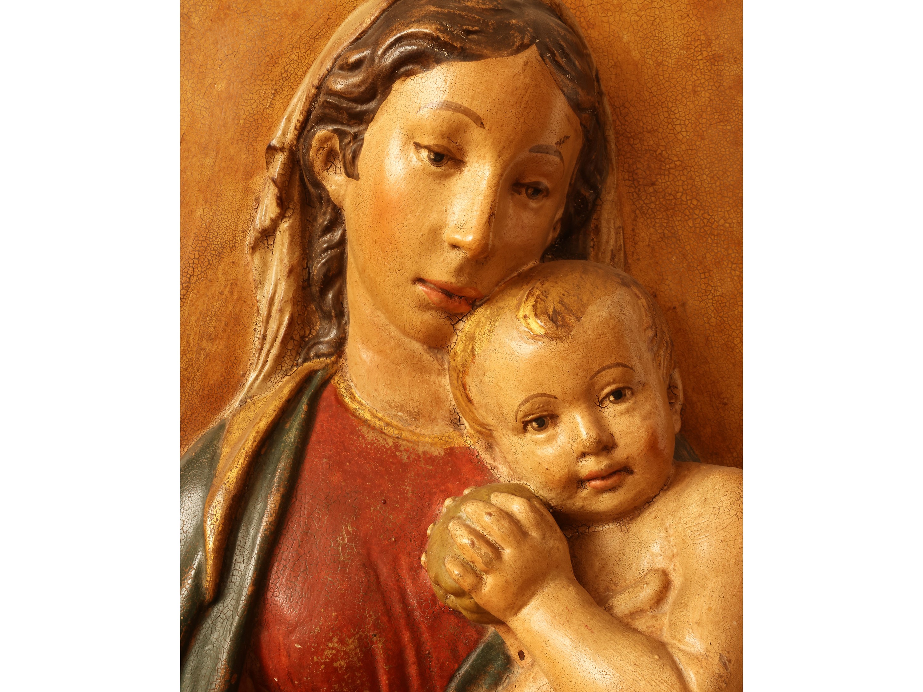 Madonna con Bambino, placca a bassorilievo in terracotta policroma