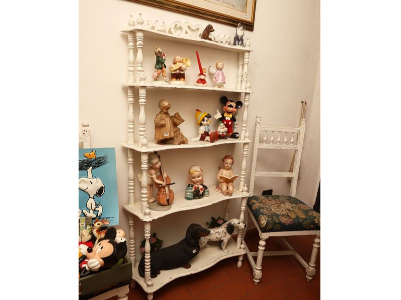 Etagere in legno laccato bianco