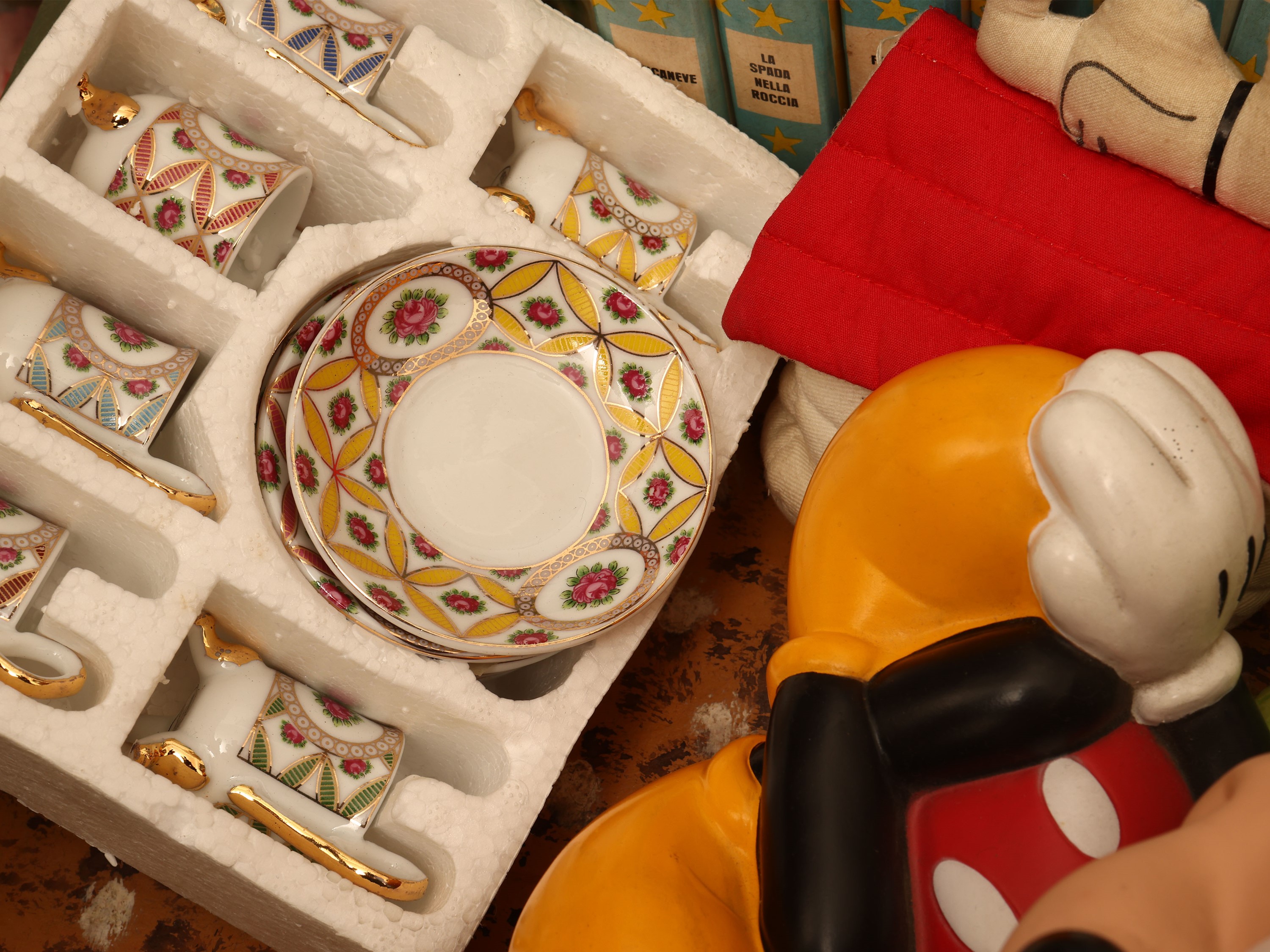 Oggetti decorativi per camera da bambino, serie di libri e accessori