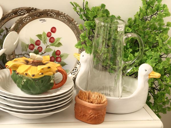 Fantasia di accessori rustici per la tavola